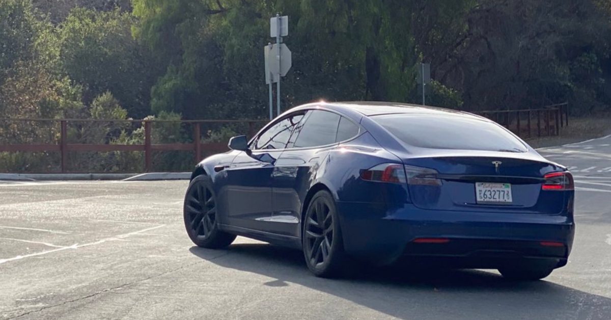 The Tesla Model S prototype was spotted with modernization design in the wild