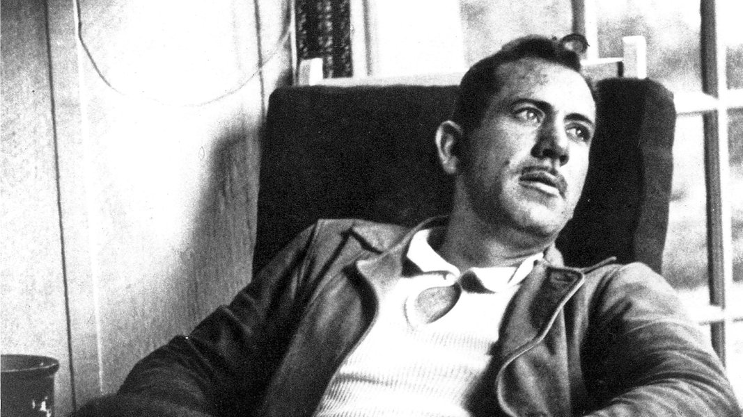 Beyond Eden: John Steinbeck's novel as NDR radio play series |  NDR.de - culture