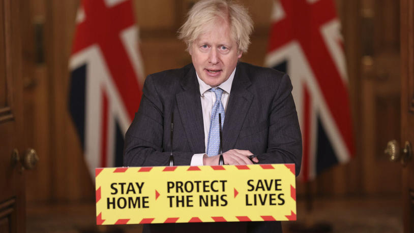 Boris Johnson, Premierminister von Großbritannien, spricht während einer Pressekonferenz zur Corona-Pandemie in der Downing Street. Foto: Steve Reigate/Daily Express pool/AP/dpa