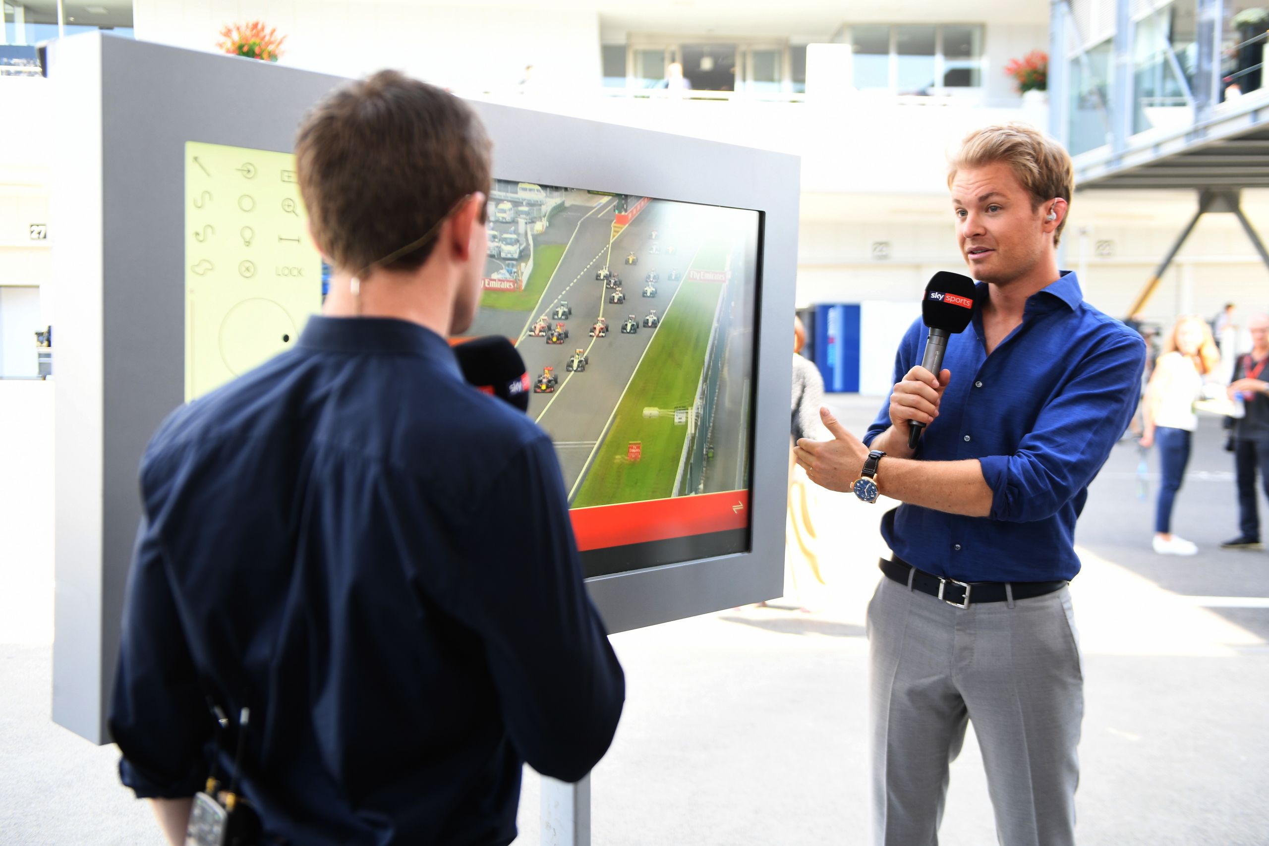 The new home of Sky Sports Formula 1 motorsport enters its first season: Sky Formula 1® shows / Nico Rosberg becomes the new Sky expert