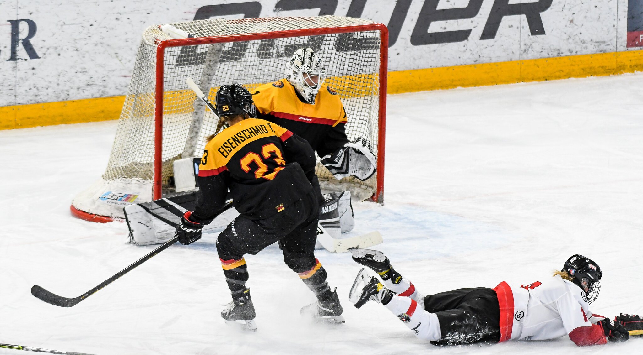 Ice Hockey Photo Gallery: Germany loses its second Test match against Austria in Füssen with 2: 3