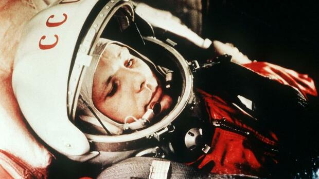 Science and technology: Yuri Gagarin: Russia releases historical photos