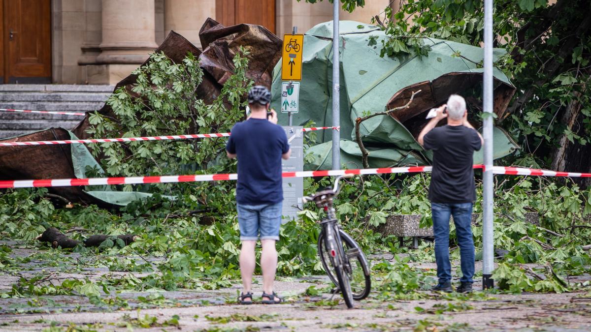Storm in Germany - record heat in Canada kills people