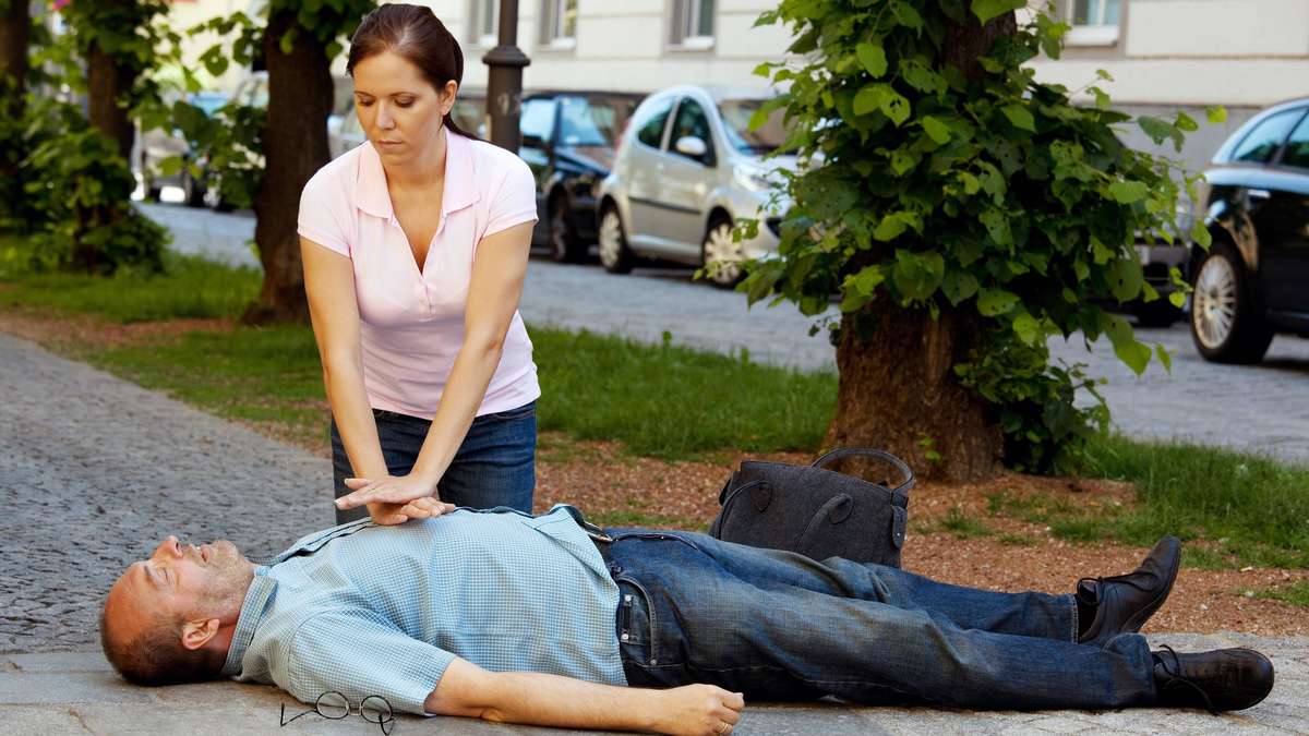 Sudden Cardiac Arrest: Possible Causes and Why First Aid Is Important