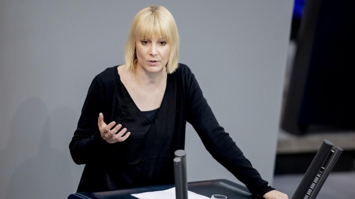 Nicole Gohlke (Die Linke), Mitglied des Deutschen Bundestages, spricht im Plenum im Bundestag. (dpa)