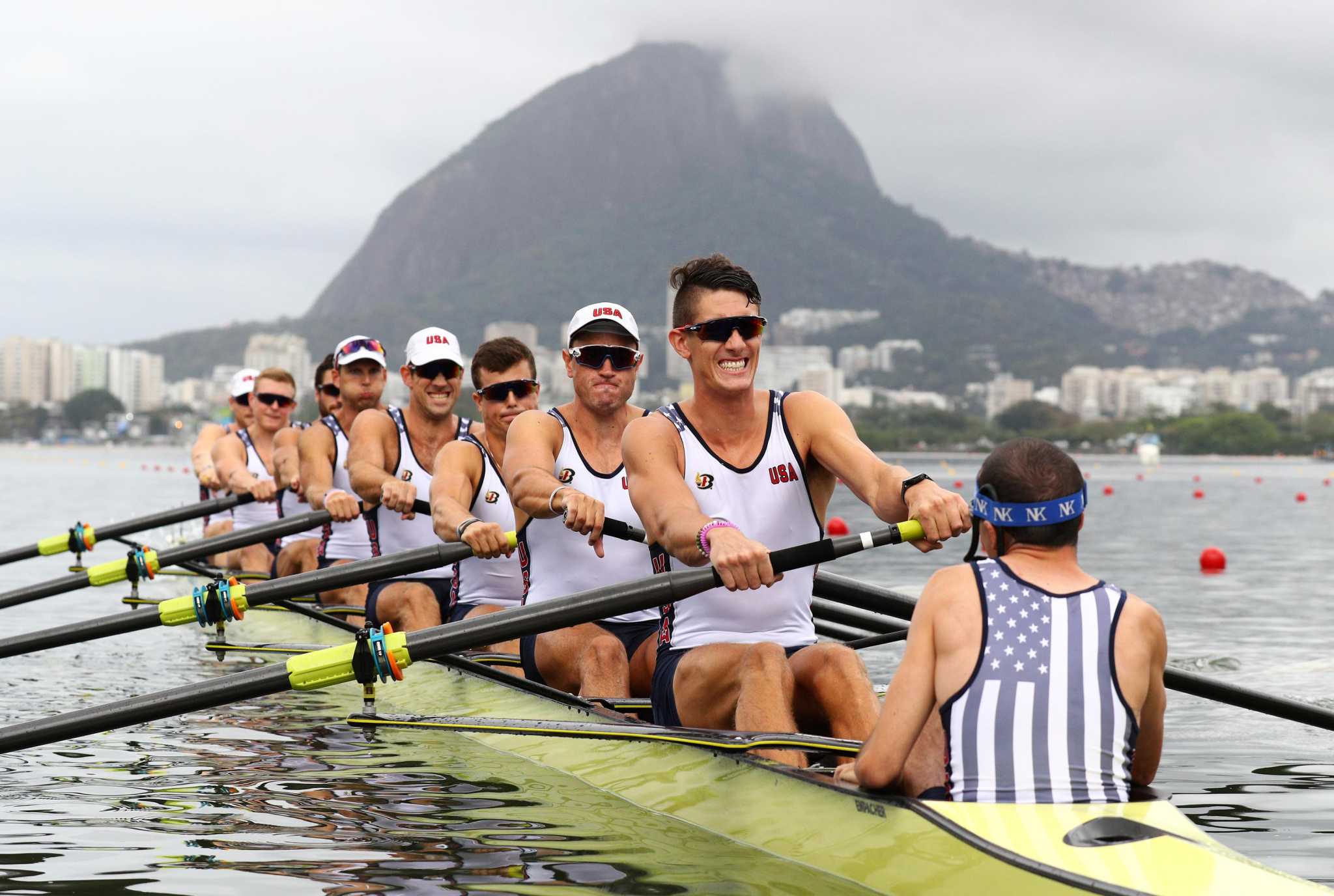 Two alumni of Old Lyme High School form the US Olympic rowing team فريق