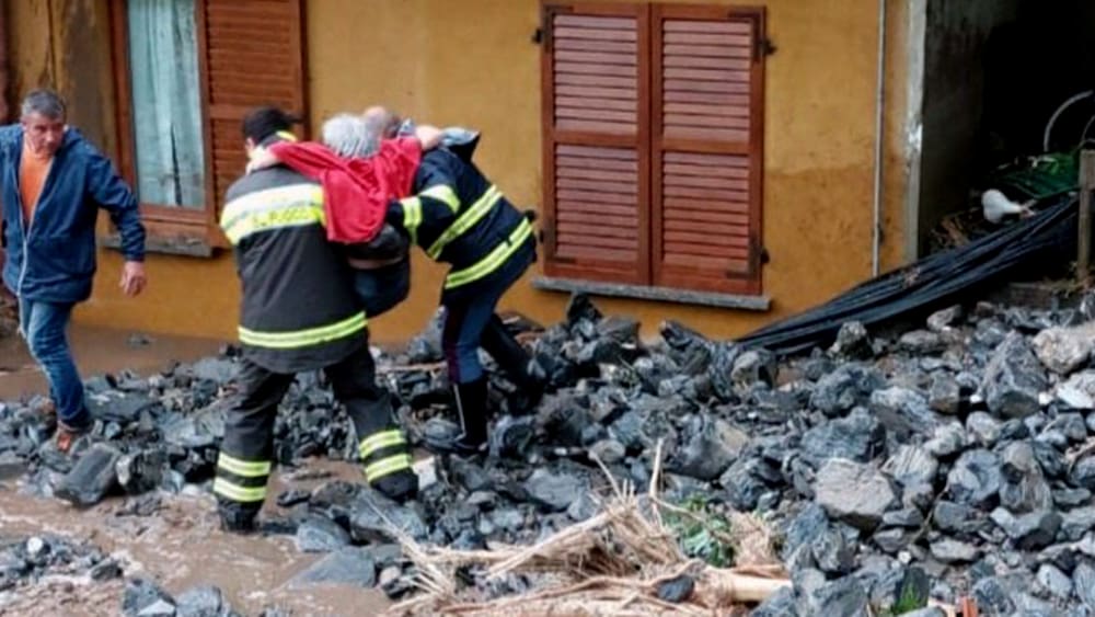Como was hit by mudslides and landslides