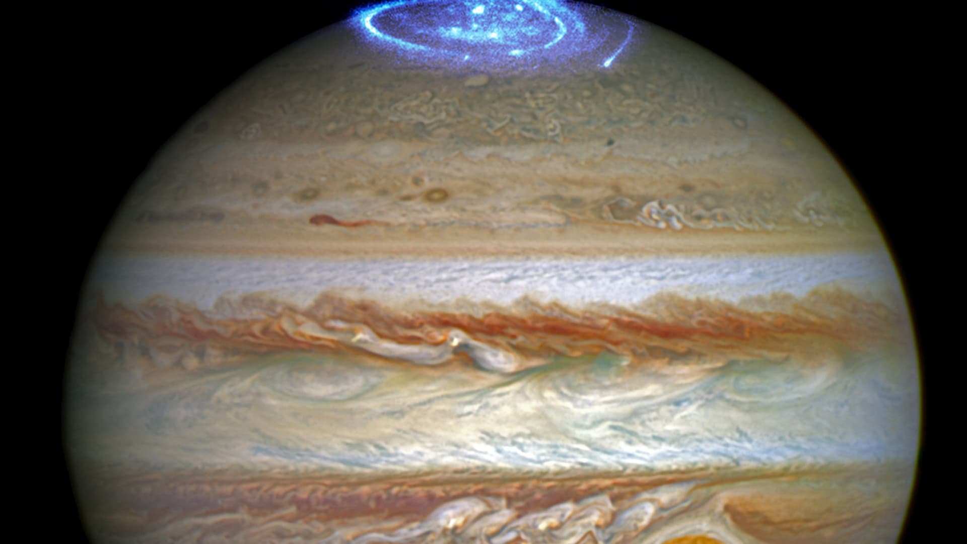 Planets: How are the polar lights formed on Jupiter