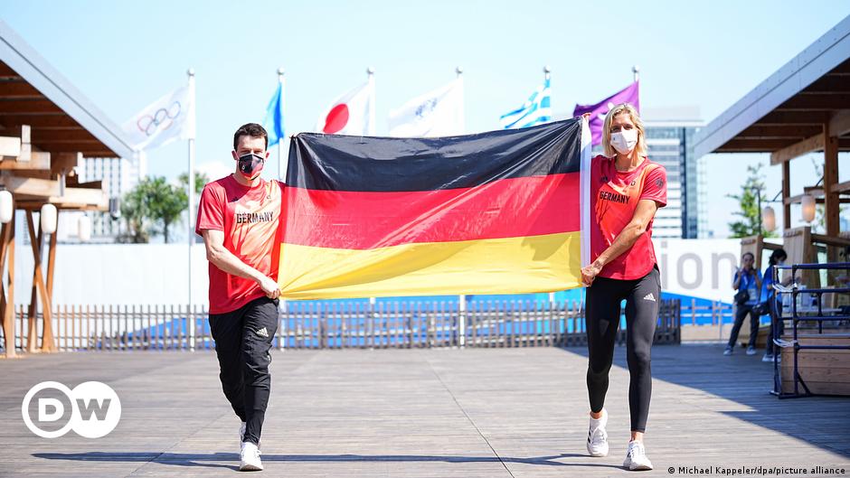 Tokyo 2021: Laura Ludwig and Patrick Hausding carry the German flag |  Sports |  DW