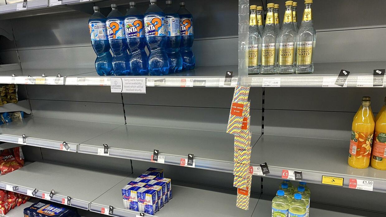 Truck driver shortage: UK supermarket shelves are empty