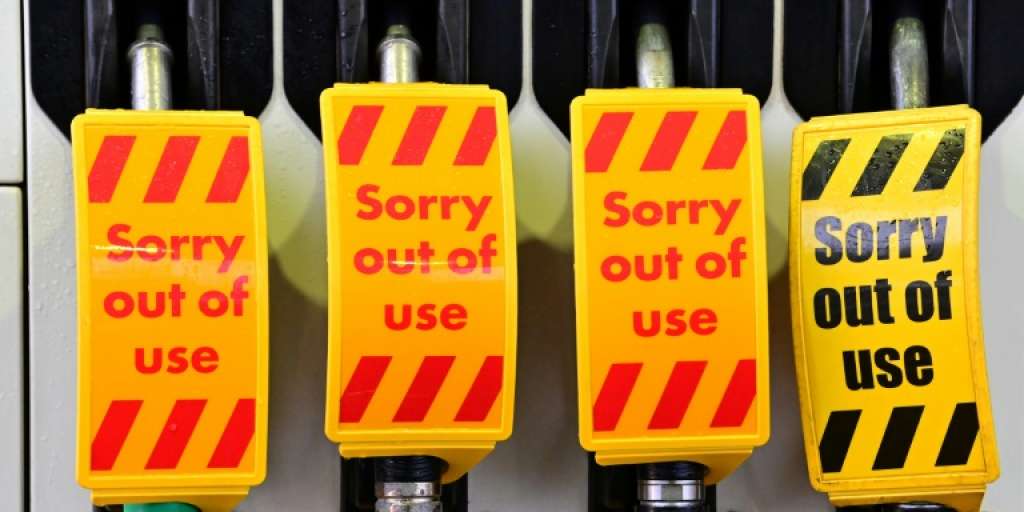 London - Britische Tankstellenvereinigung führt Treibstoffknappheit auf Panikkäufe zurück