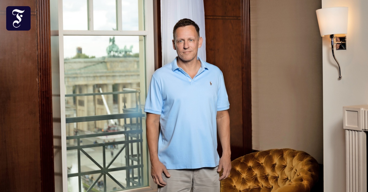 Investor Peter Thiel promotes greater willingness to take risks