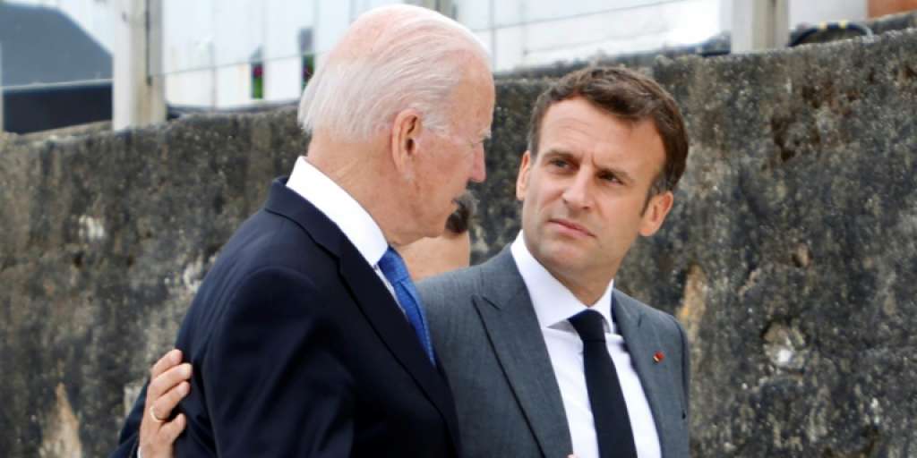 Biden and Macron meet in Rome to discuss submarine dispute