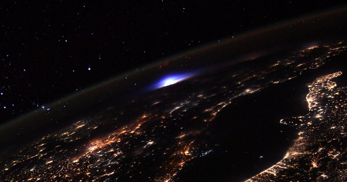Astronaut captures rare ethereal lightning bolt from space station