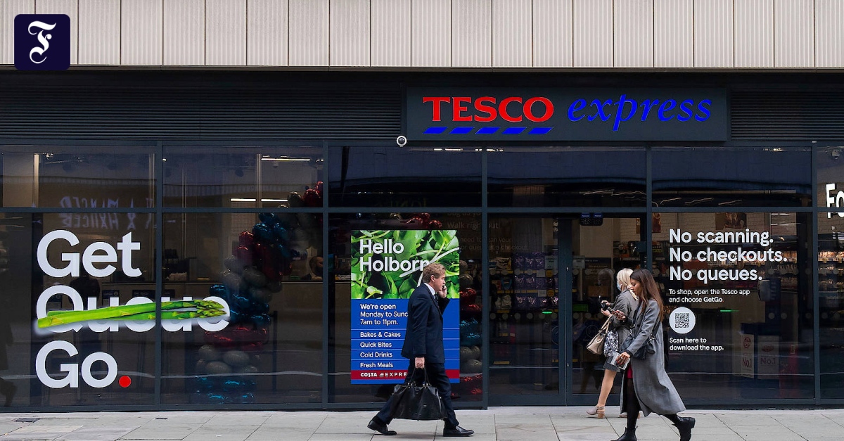 British retailer Tesco opens its first supermarket without checkout
