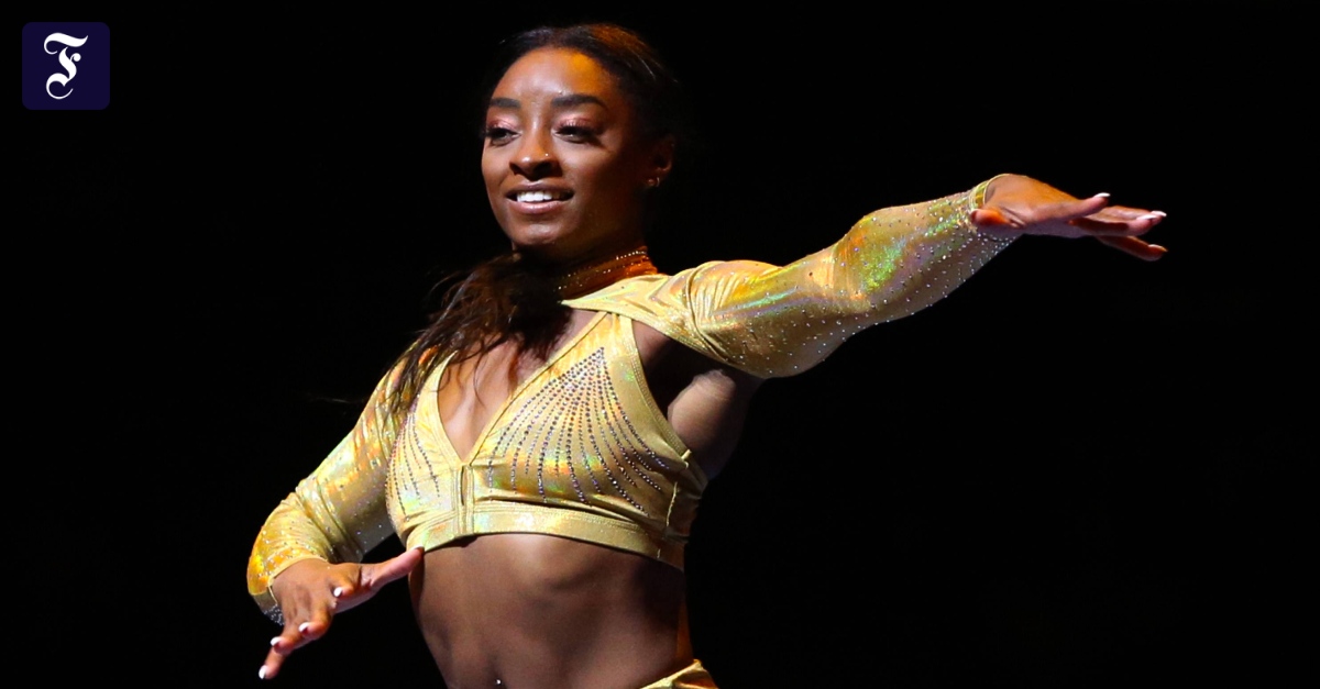 Simone Biles with Turn-Show Gold Over America Tour in the USA