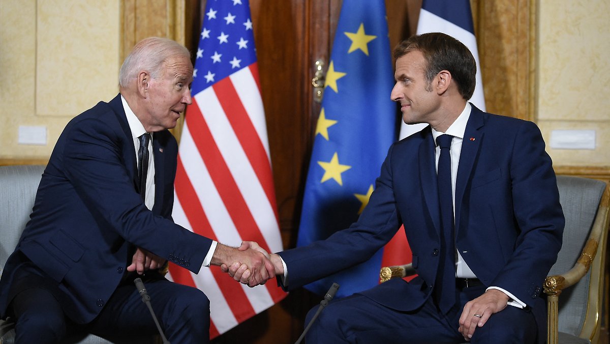 The United States shakes hands with France: Biden: The submarine deal was "embarrassing"