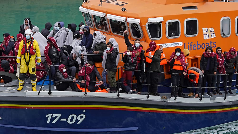 A record number of immigrants crossed the English Channel