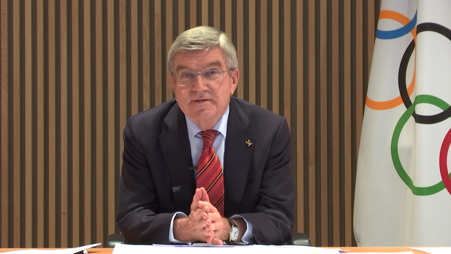 According to IOC President Bach, political interference means the end of the Olympics - SWR Sport