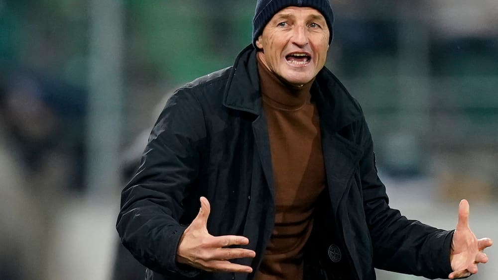 St Gallen coach Peter Seidler is obsessed with his jacket