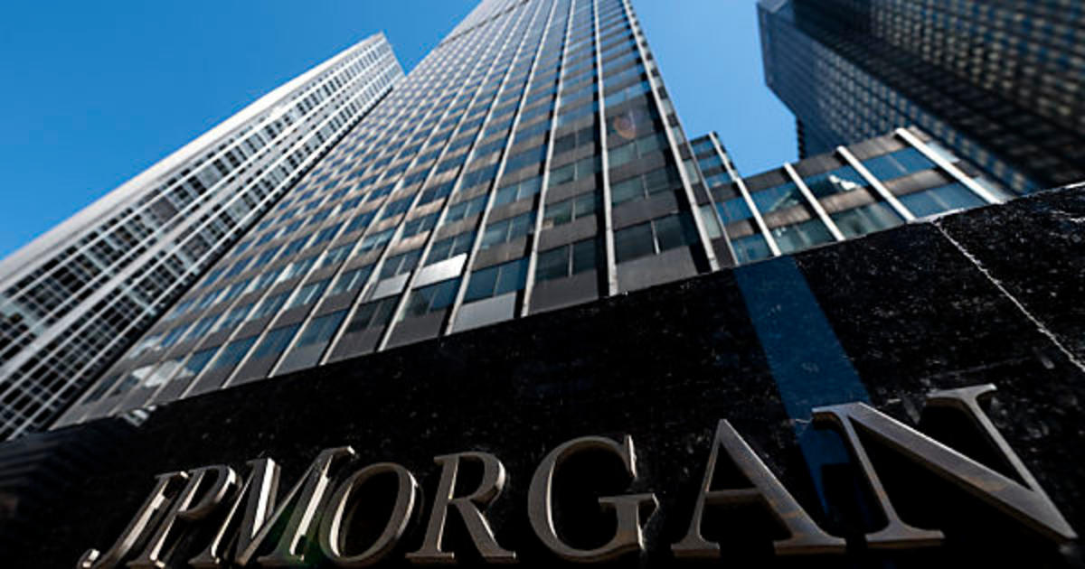 US bank JPMorgan creates hundreds of jobs in the UK