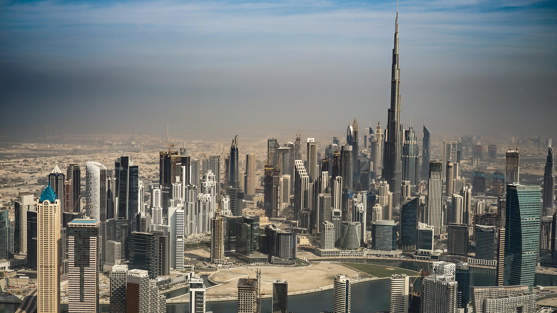 United Arab Emirates: Free Sundays in the Persian Gulf