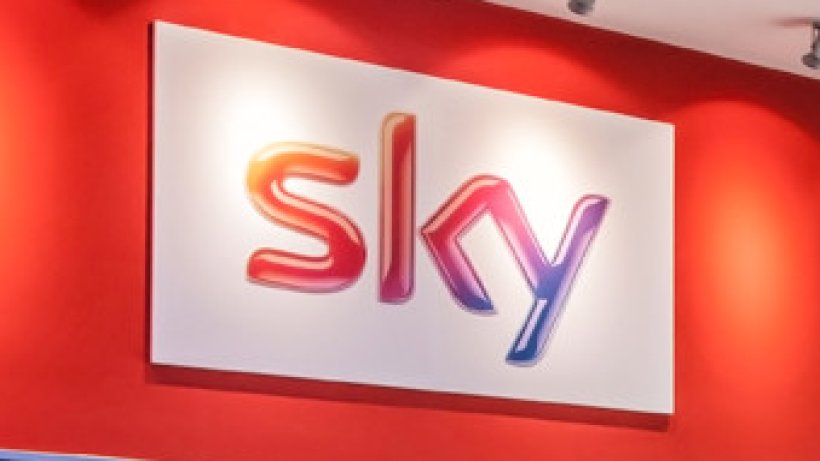 Sky: The customers are angry!  Silence after a big announcement - "Tear"