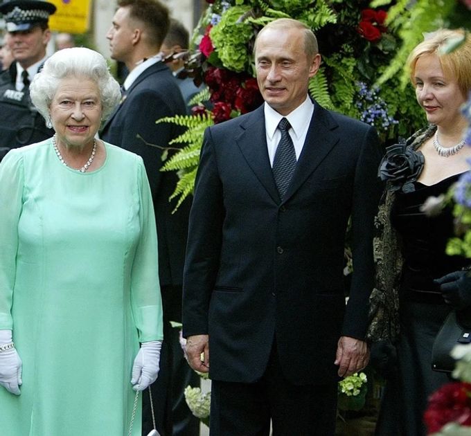 Queen Putin