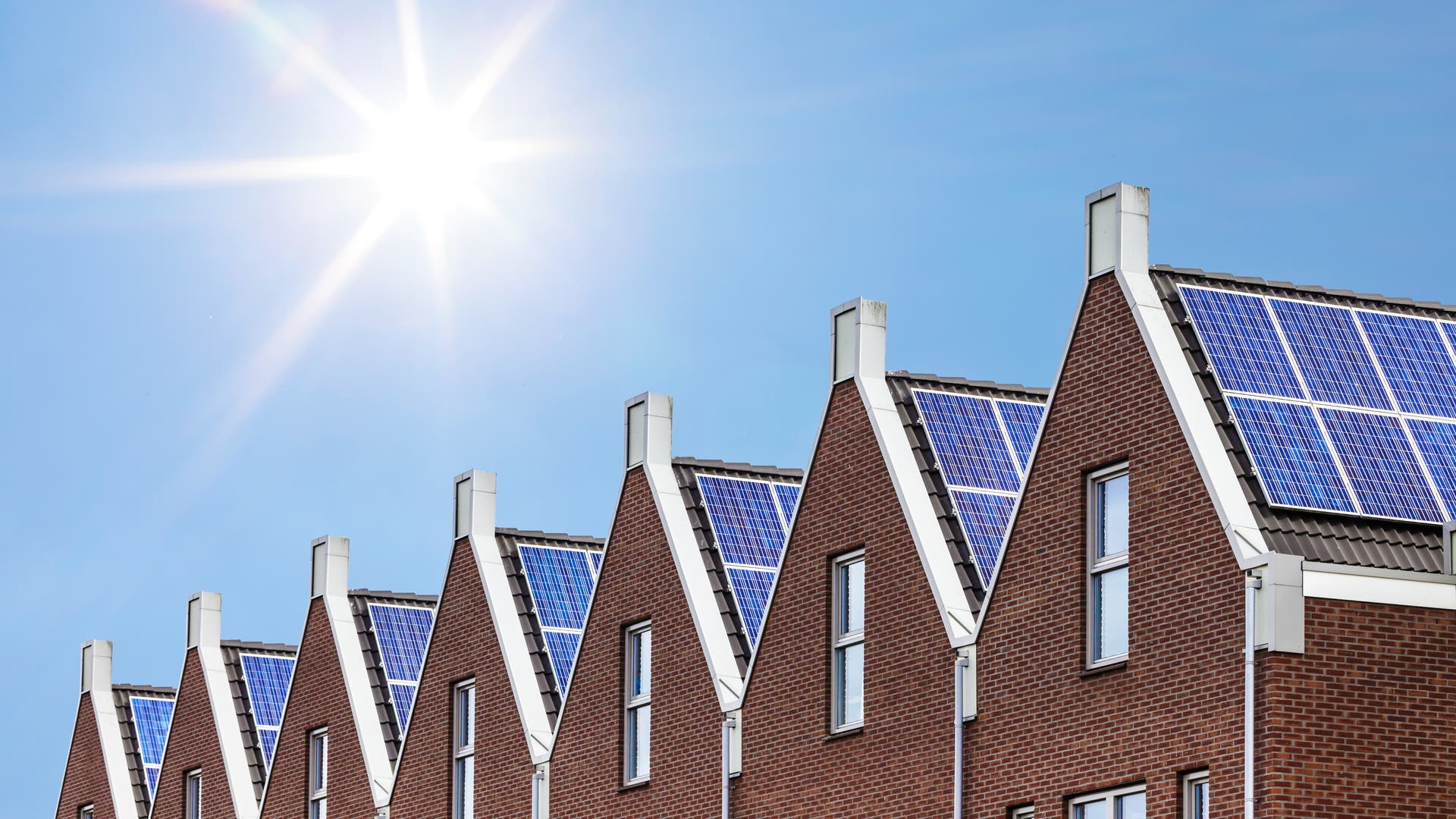 Green Electricity: Is the Rooftop Solar System Still Worth It?