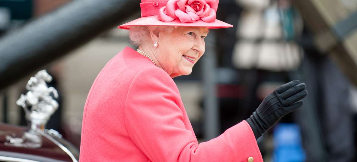 Queen Elizabeth launches her sparkling wine