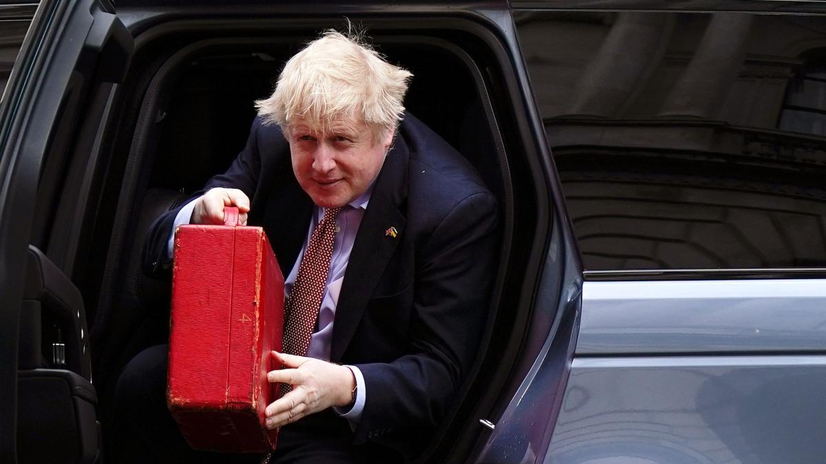 UK: Boris Johnson collects speed tickets like Snowflakes