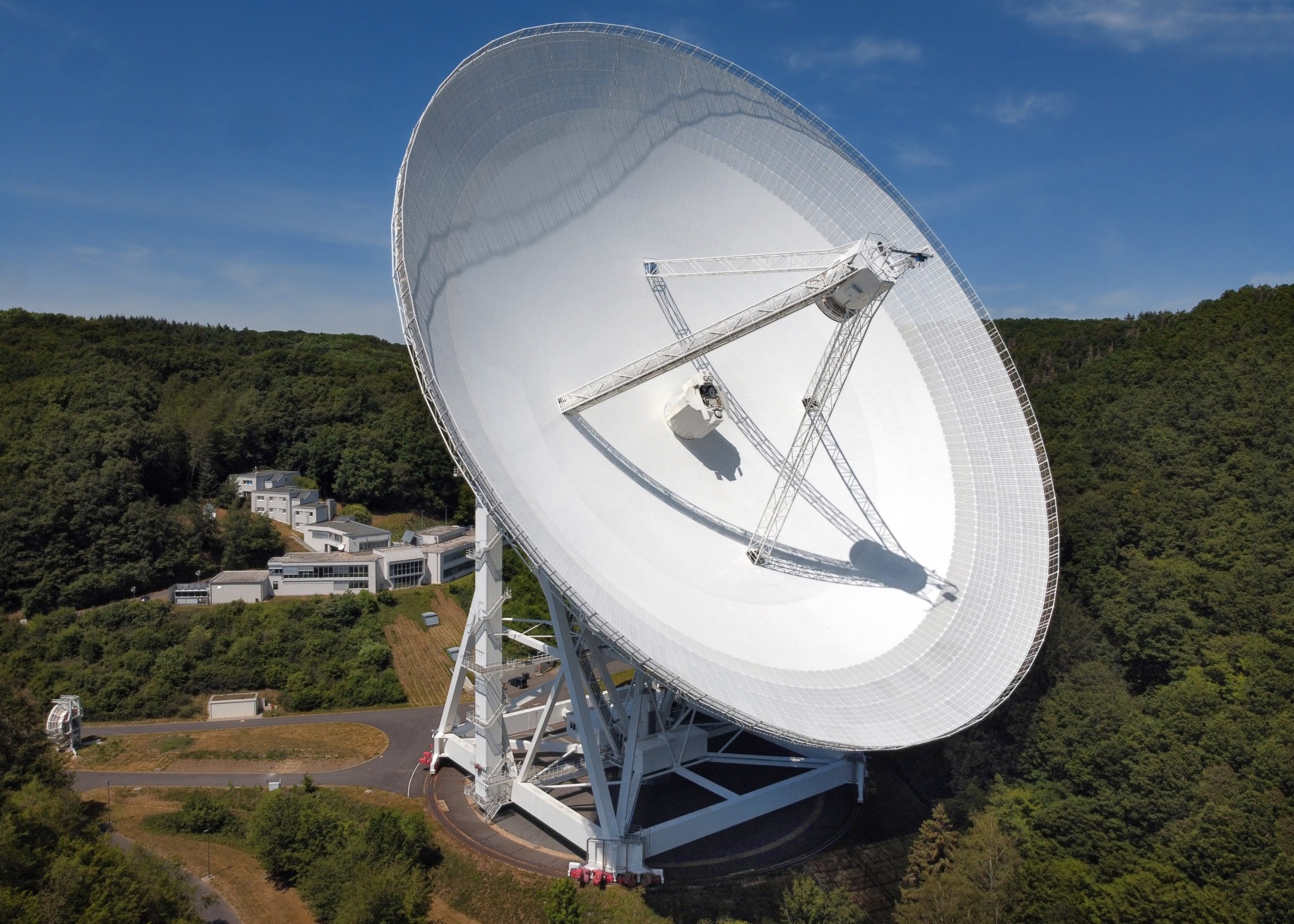Eiffelberg Radio Telescope - 50 years of cutting-edge research at the Eiffel