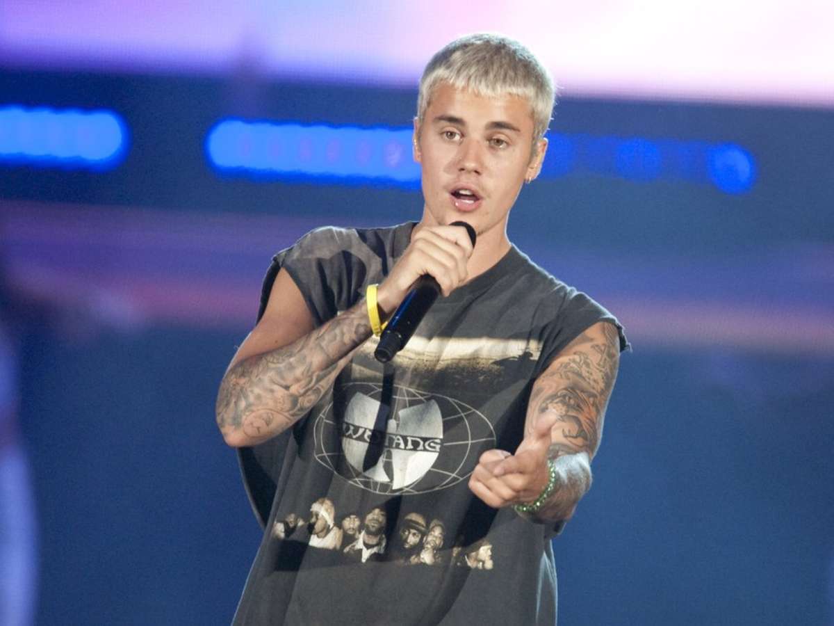 Justin Bieber ist offenbar gänzlich genesen und konnte nun wieder auf die Bühne zurückkehren. Foto: Jack Fordyce/Shutterstock