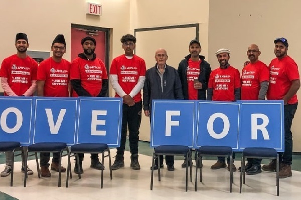 Muslims travel across Canada to raise awareness about Islam and counter Islamophobia