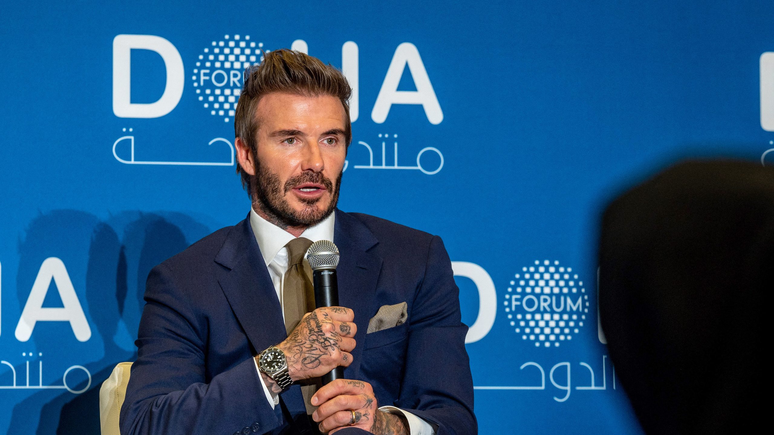 Criticism of the Qatar World Cup in Great Britain - sports washing with Beckham and Robbie Williams